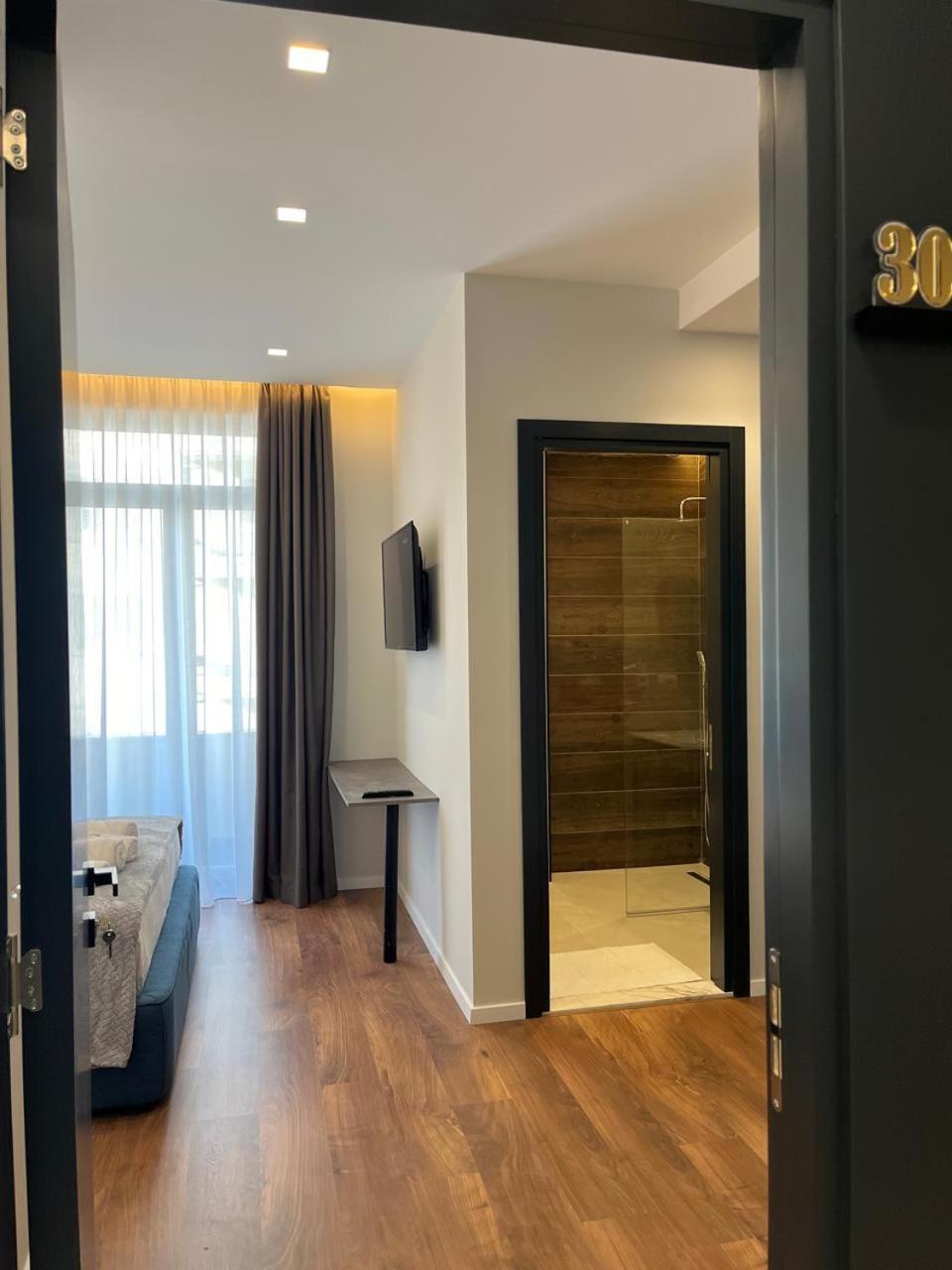 North Alb Hotel Shkoder Ngoại thất bức ảnh