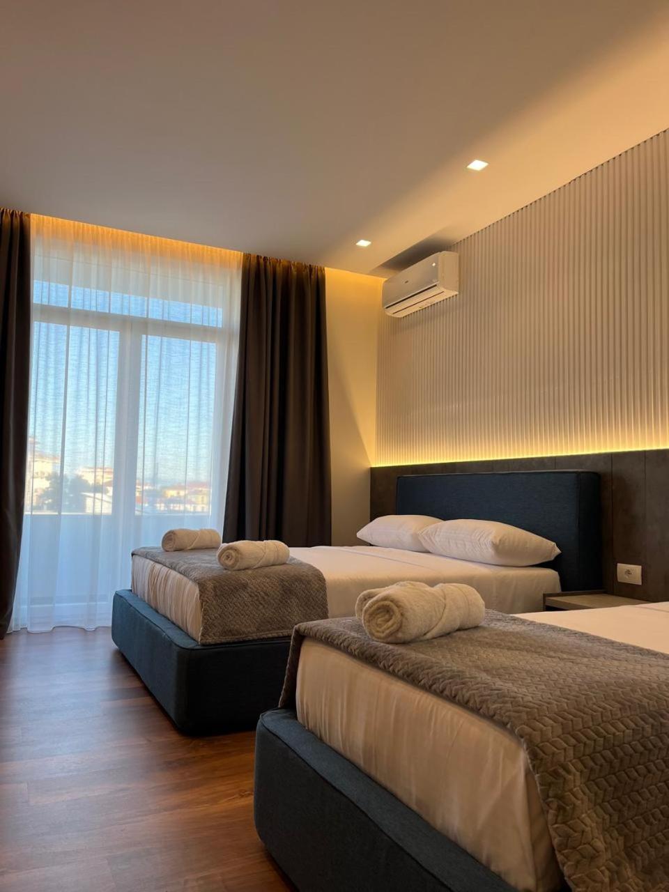 North Alb Hotel Shkoder Ngoại thất bức ảnh