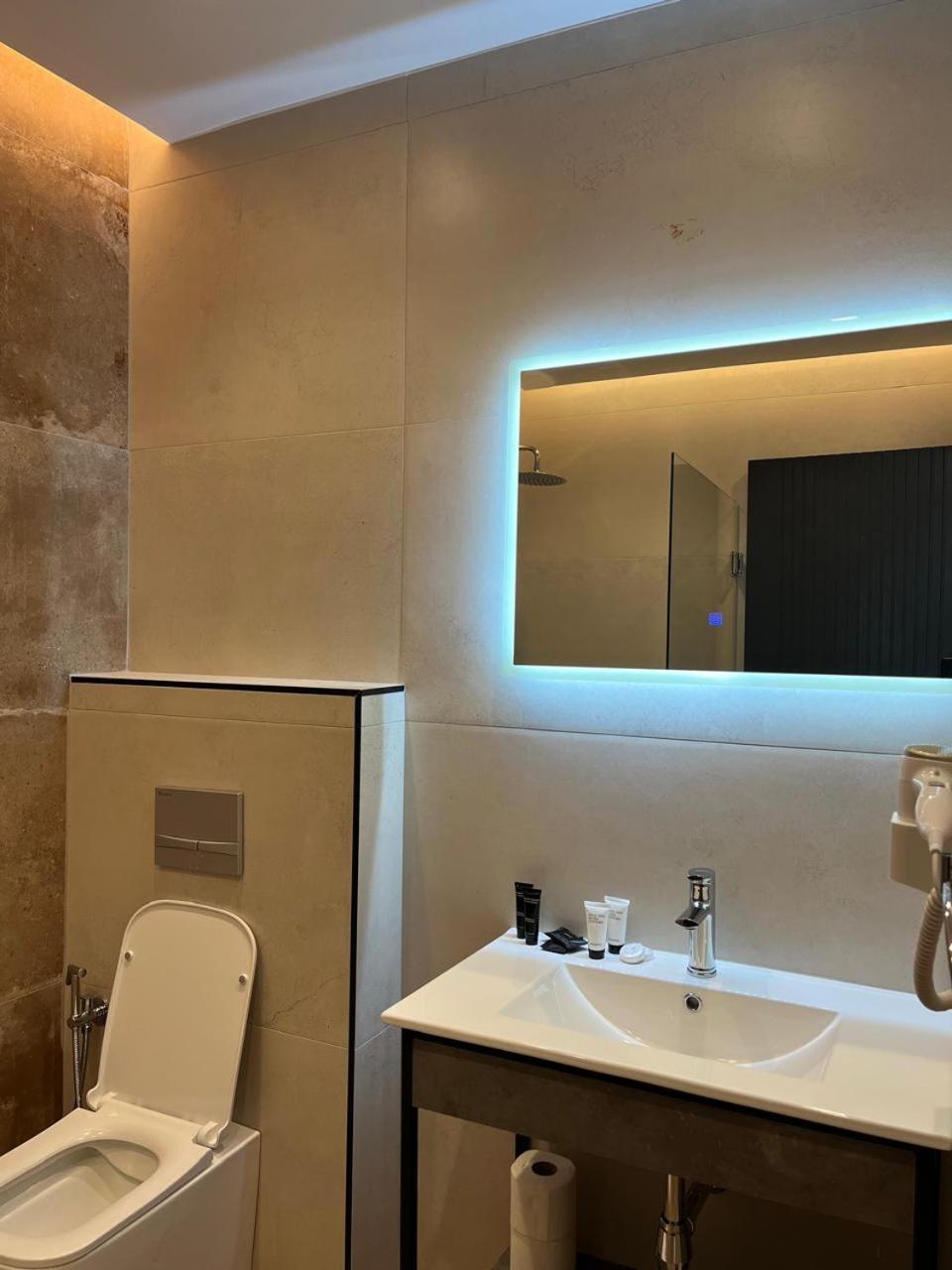 North Alb Hotel Shkoder Ngoại thất bức ảnh